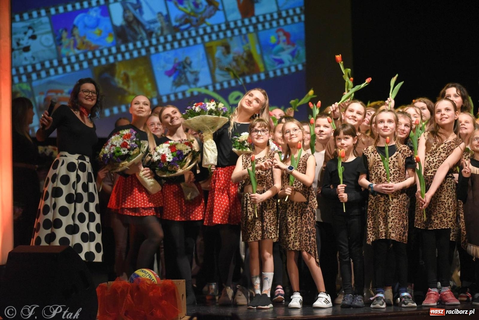 Zdjęcie w galerii na portalu naszraciborz.pl: SKAZA w Disney'owskiej odsłonie- widowisko taneczne wiadomości z regionu