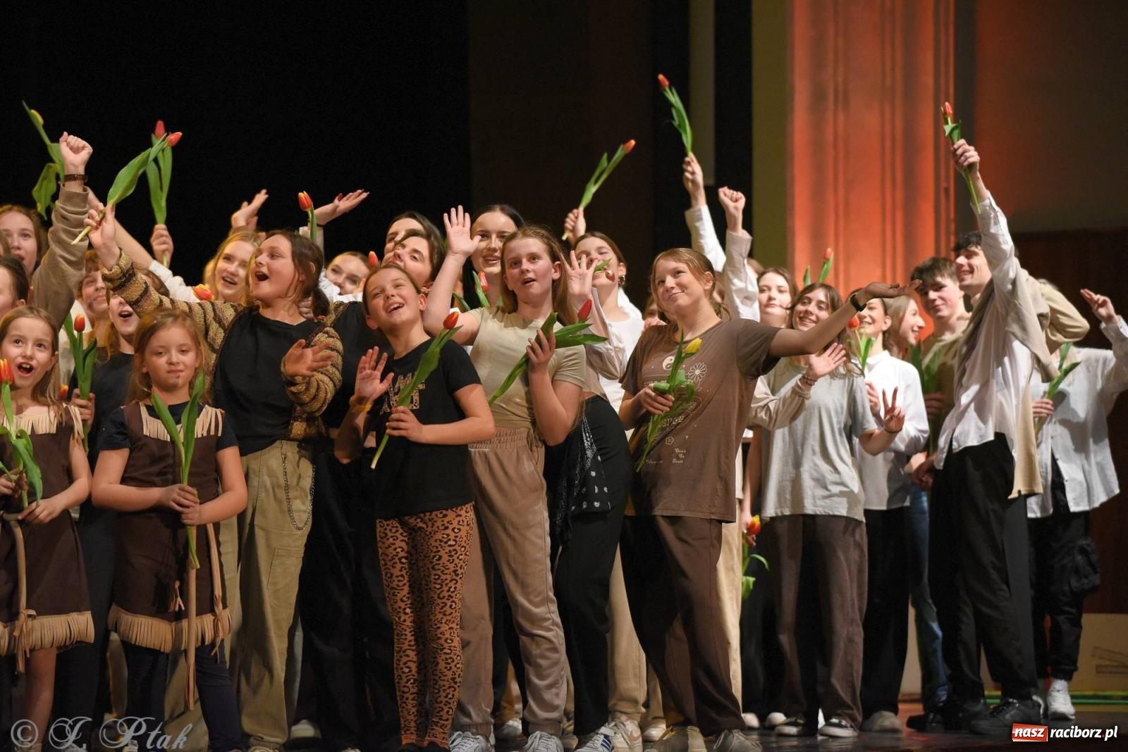 Zdjęcie w galerii na portalu naszraciborz.pl: SKAZA w Disney'owskiej odsłonie- widowisko taneczne wiadomości z regionu