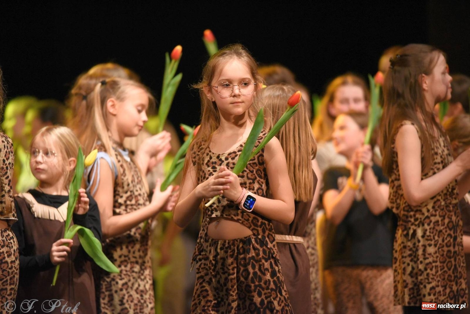 Zdjęcie w galerii na portalu naszraciborz.pl: SKAZA w Disney'owskiej odsłonie- widowisko taneczne wiadomości z regionu