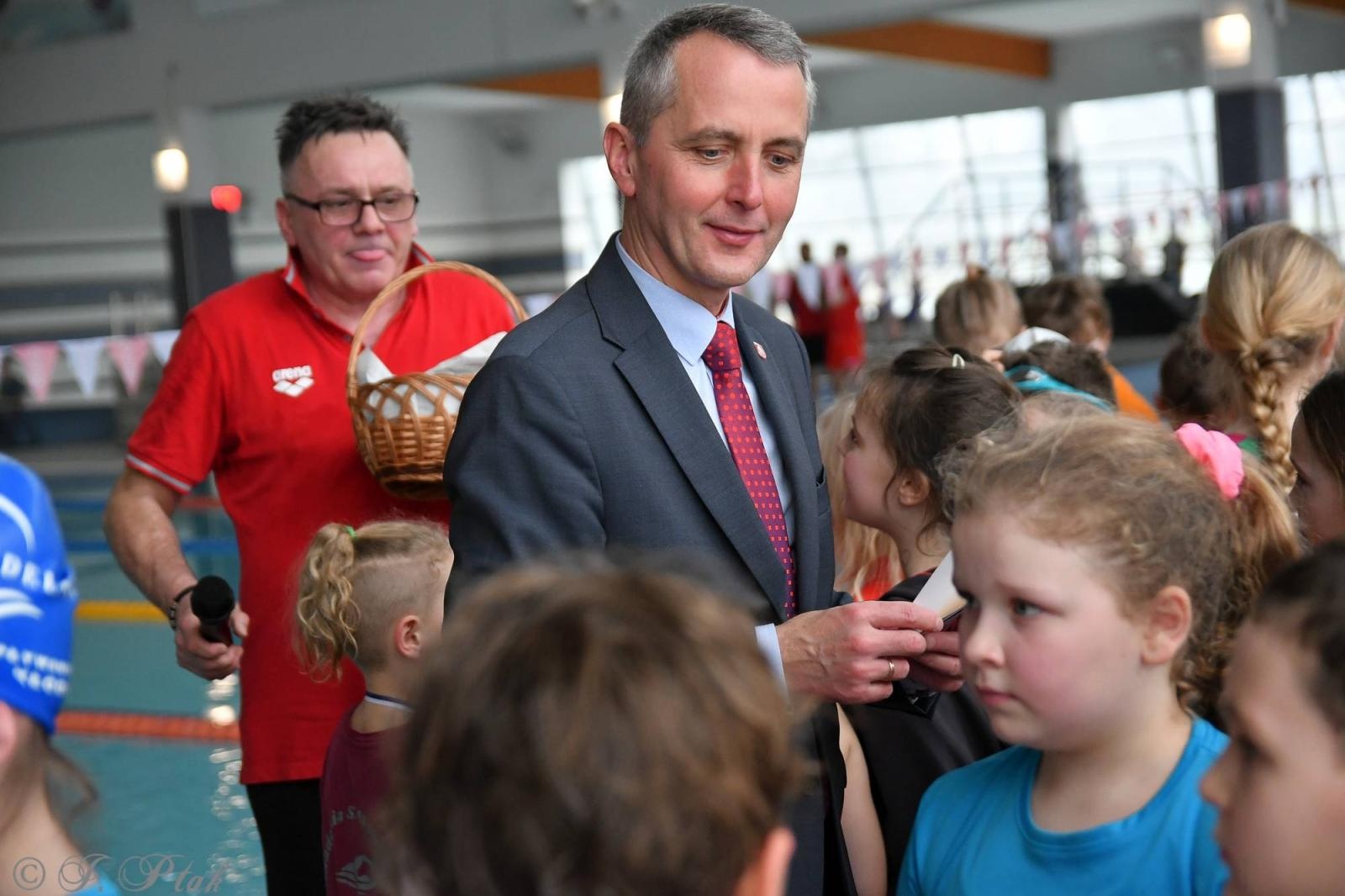 Zdjęcie w galerii na portalu naszraciborz.pl: Mistrzostwa raciborskich szkół w pływaniu wiadomości z regionu