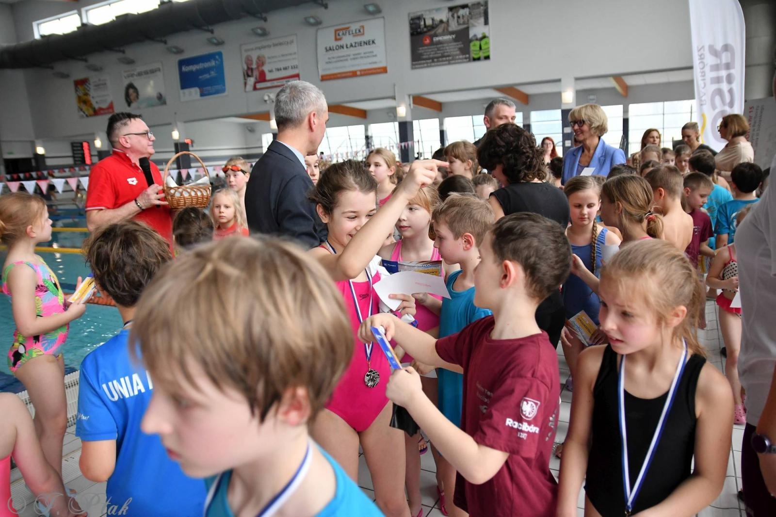 Zdjęcie w galerii na portalu naszraciborz.pl: Mistrzostwa raciborskich szkół w pływaniu wiadomości z regionu