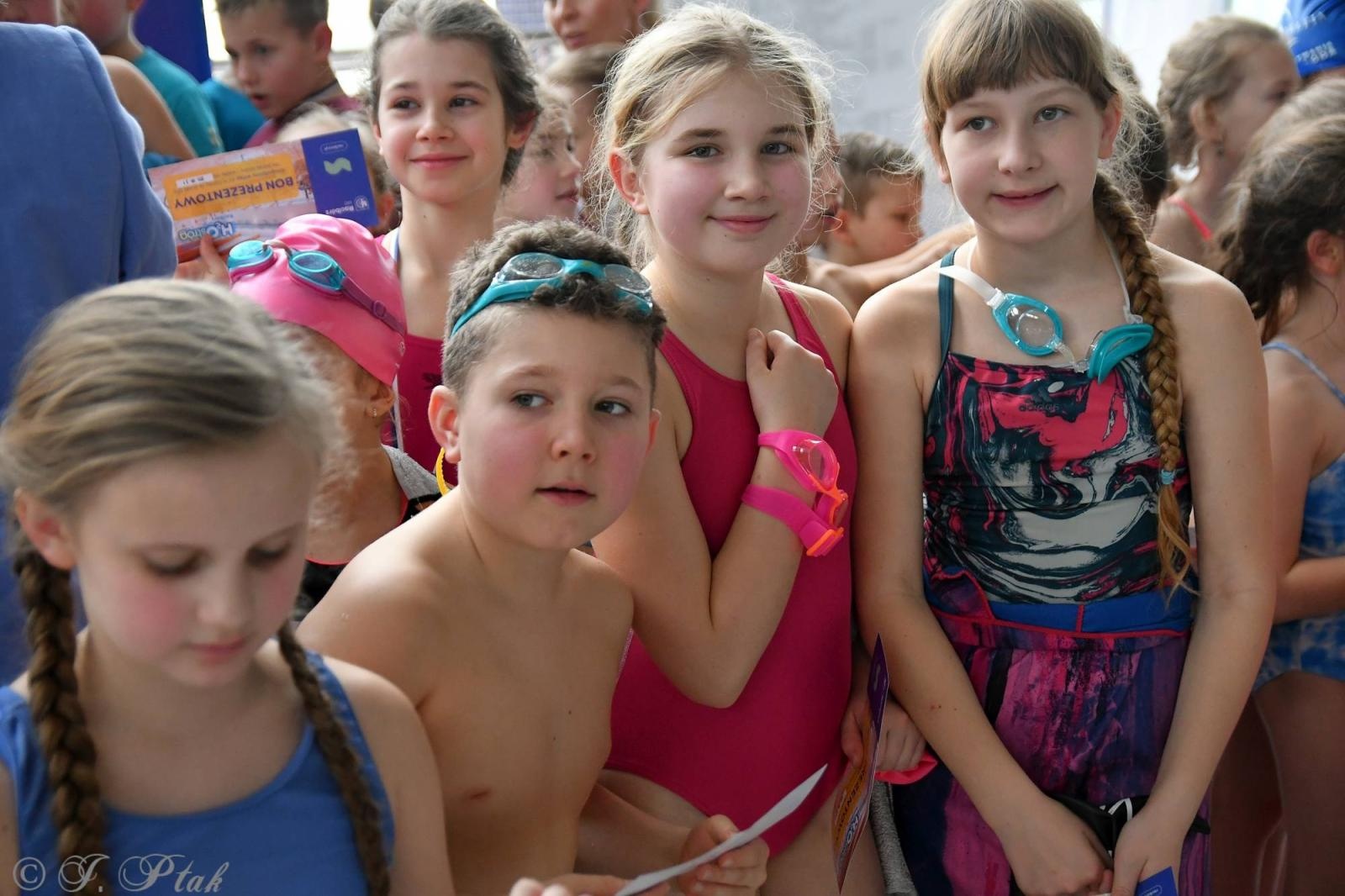 Zdjęcie w galerii na portalu naszraciborz.pl: Mistrzostwa raciborskich szkół w pływaniu wiadomości z regionu