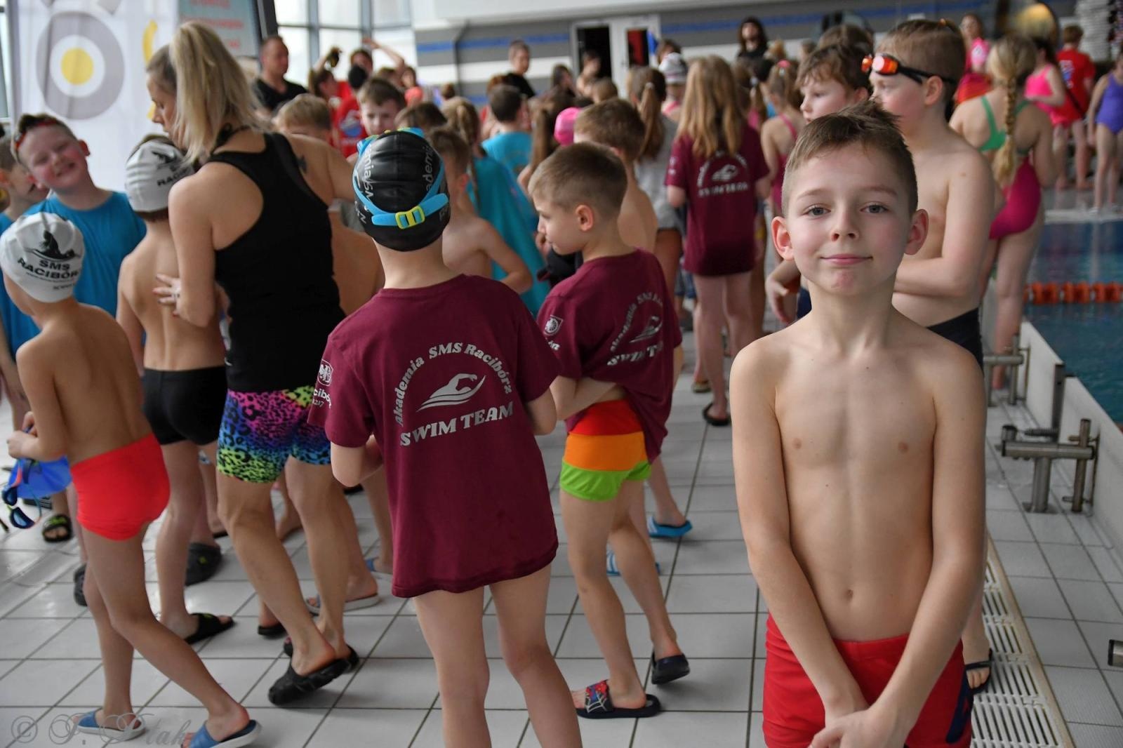 Zdjęcie w galerii na portalu naszraciborz.pl: Mistrzostwa raciborskich szkół w pływaniu wiadomości z regionu
