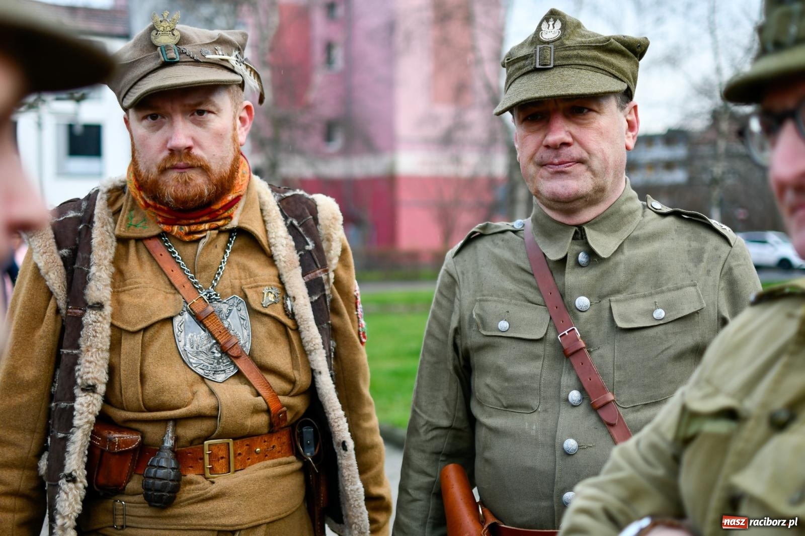 Zdjęcie w galerii na portalu naszraciborz.pl: Racibórz wspominał żołnierzy niezłomnych. Inscenizacja potyczki na pl. Długosza wiadomości z regionu
