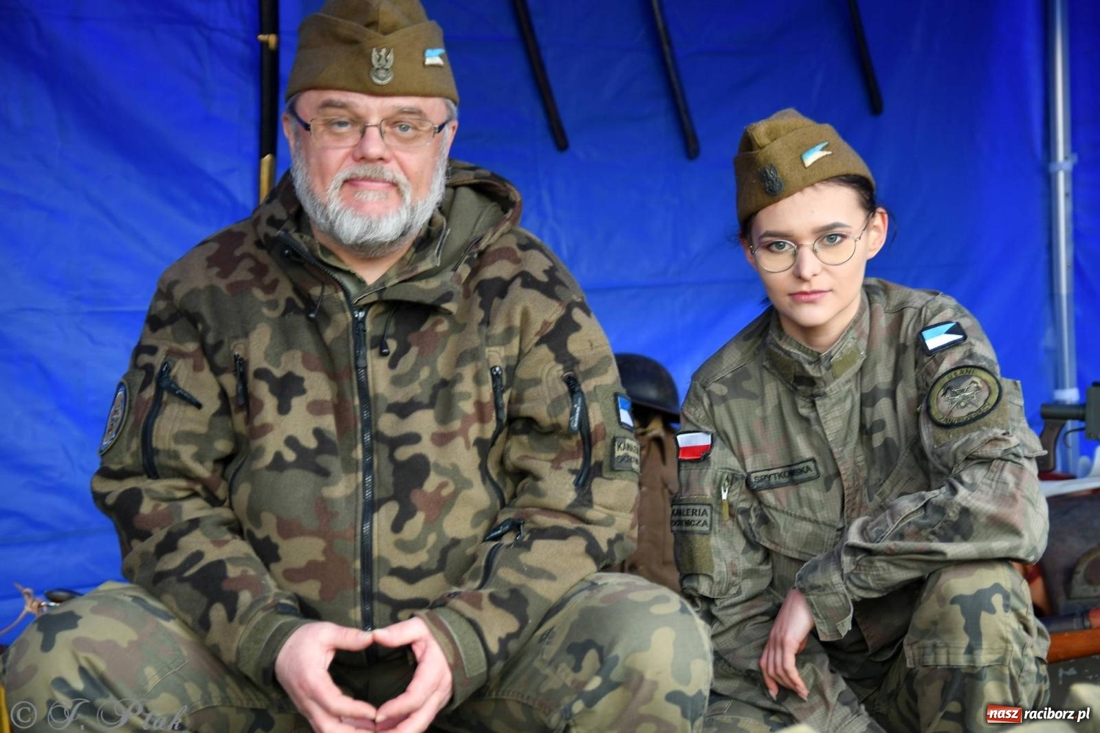 Zdjęcie w galerii na portalu naszraciborz.pl: Racibórz wspominał żołnierzy niezłomnych. Inscenizacja potyczki na pl. Długosza wiadomości z regionu