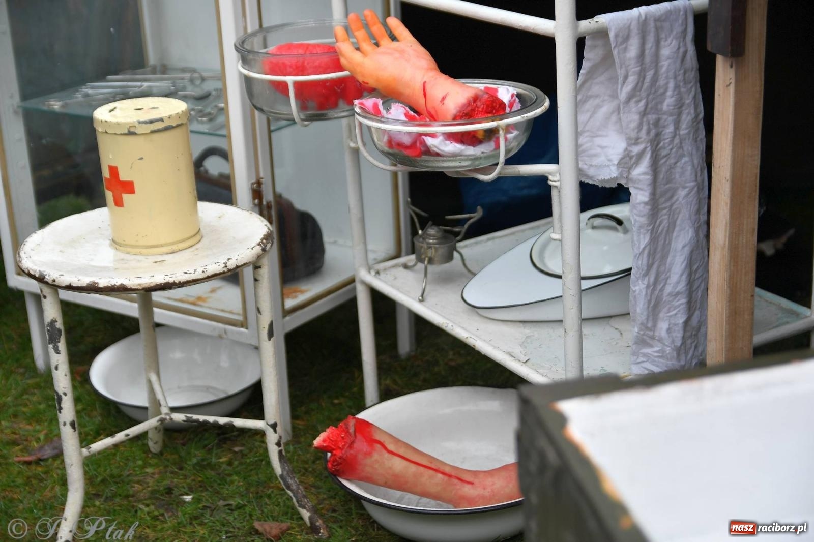 Zdjęcie w galerii na portalu naszraciborz.pl: Racibórz wspominał żołnierzy niezłomnych. Inscenizacja potyczki na pl. Długosza wiadomości z regionu