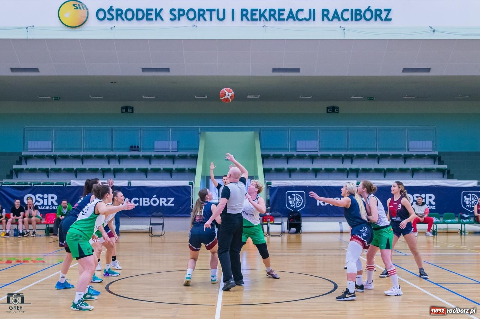 Zdjęcie w galerii na portalu naszraciborz.pl: Koszykówka. Outsider postawił twarde warunki gry [FOTO i WIDEO] wiadomości z regionu