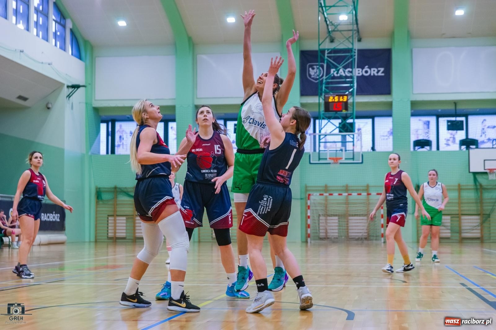 Zdjęcie w galerii na portalu naszraciborz.pl: Koszykówka. Outsider postawił twarde warunki gry [FOTO i WIDEO] wiadomości z regionu