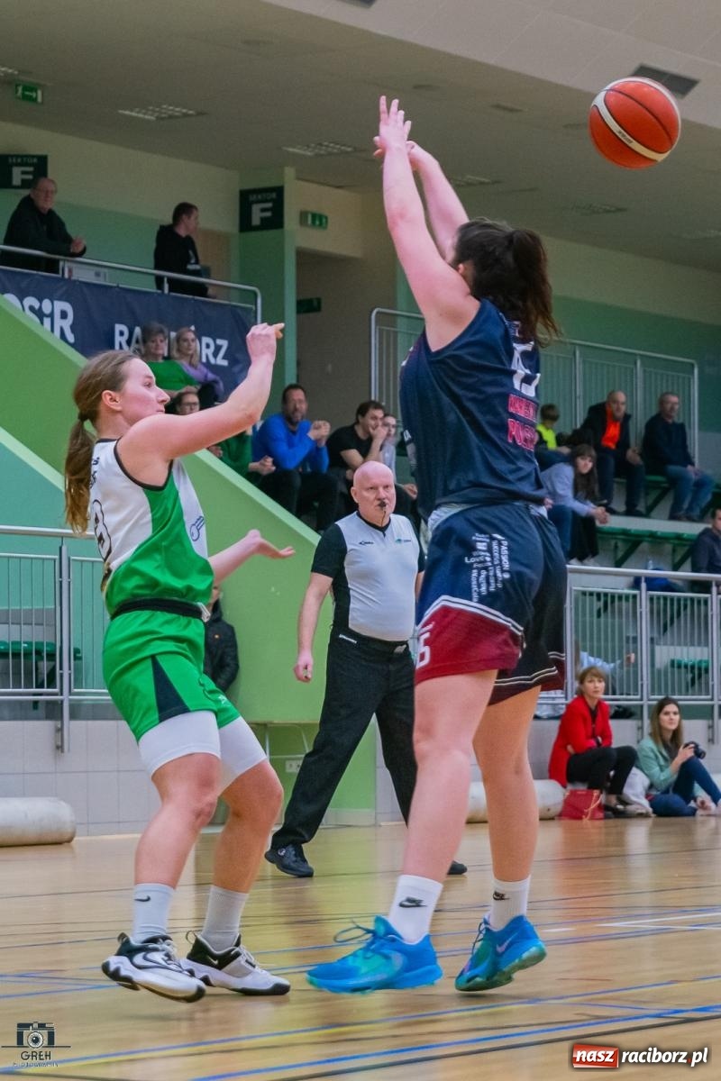 Zdjęcie w galerii na portalu naszraciborz.pl: Koszykówka. Outsider postawił twarde warunki gry [FOTO i WIDEO] wiadomości z regionu