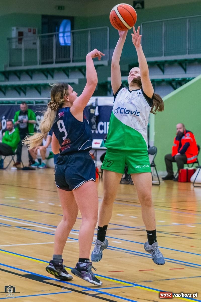 Zdjęcie w galerii na portalu naszraciborz.pl: Koszykówka. Outsider postawił twarde warunki gry [FOTO i WIDEO] wiadomości z regionu