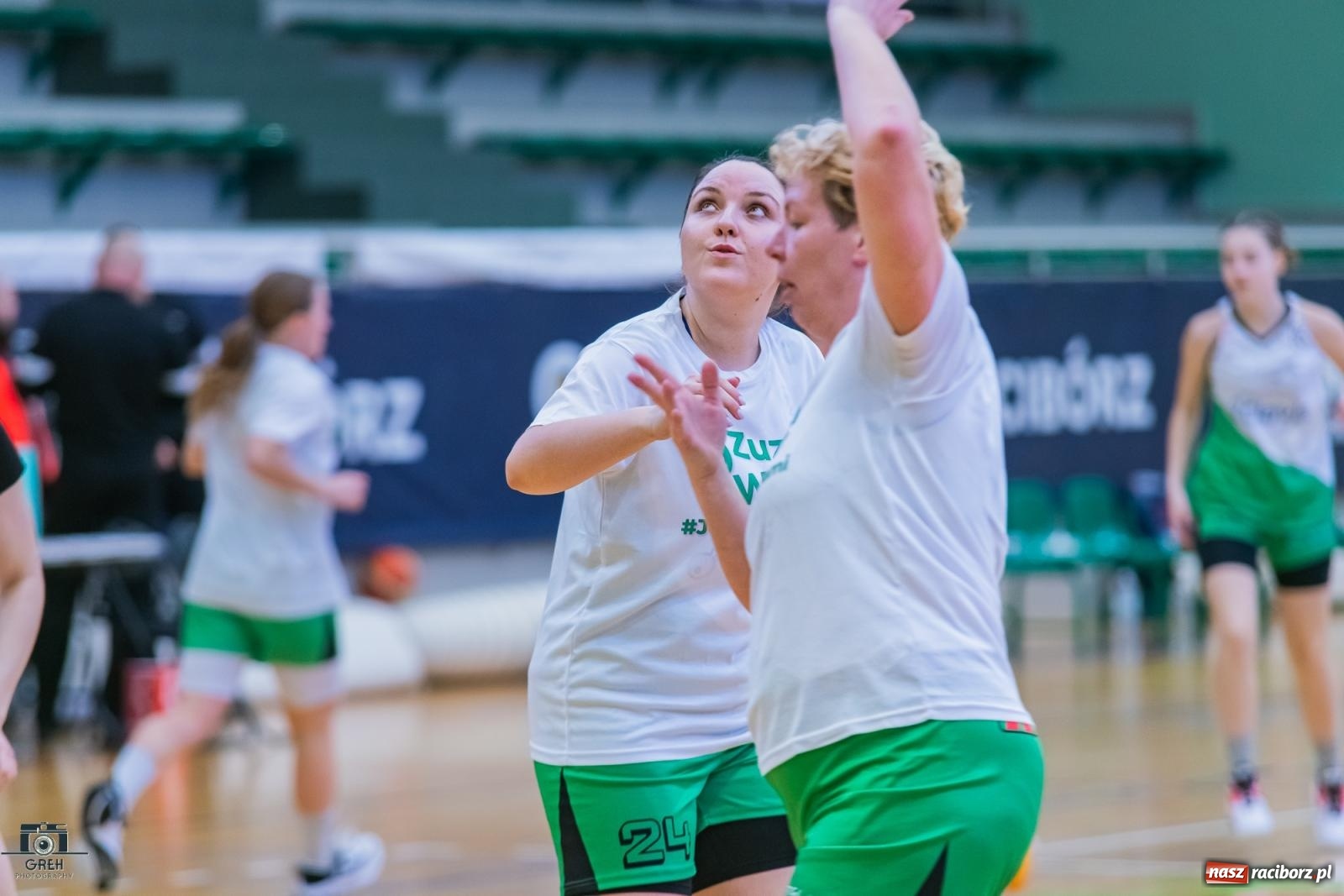 Zdjęcie w galerii na portalu naszraciborz.pl: Koszykówka. Outsider postawił twarde warunki gry [FOTO i WIDEO] wiadomości z regionu