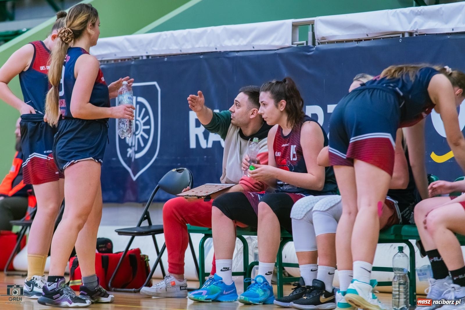 Zdjęcie w galerii na portalu naszraciborz.pl: Koszykówka. Outsider postawił twarde warunki gry [FOTO i WIDEO] wiadomości z regionu