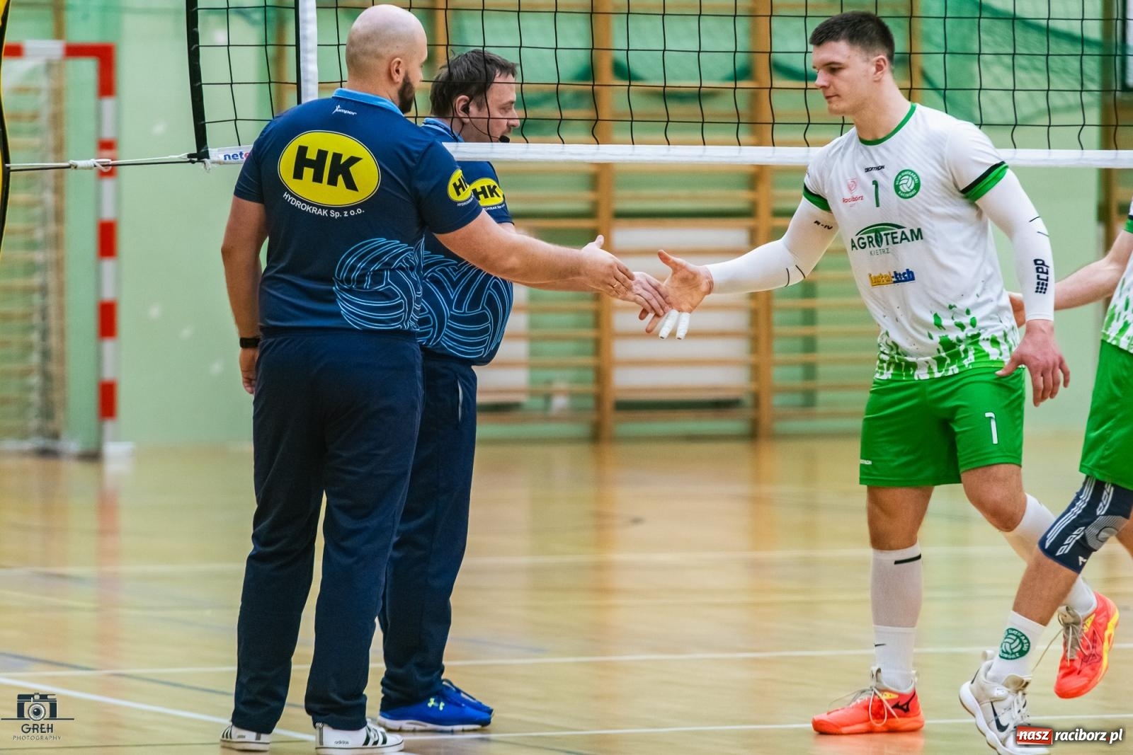 Zdjęcie w galerii na portalu naszraciborz.pl: Godzinka gry i do domu. Gładka wygrana siatkarzy z Raciborza [FOTO i WIDEO] wiadomości z regionu