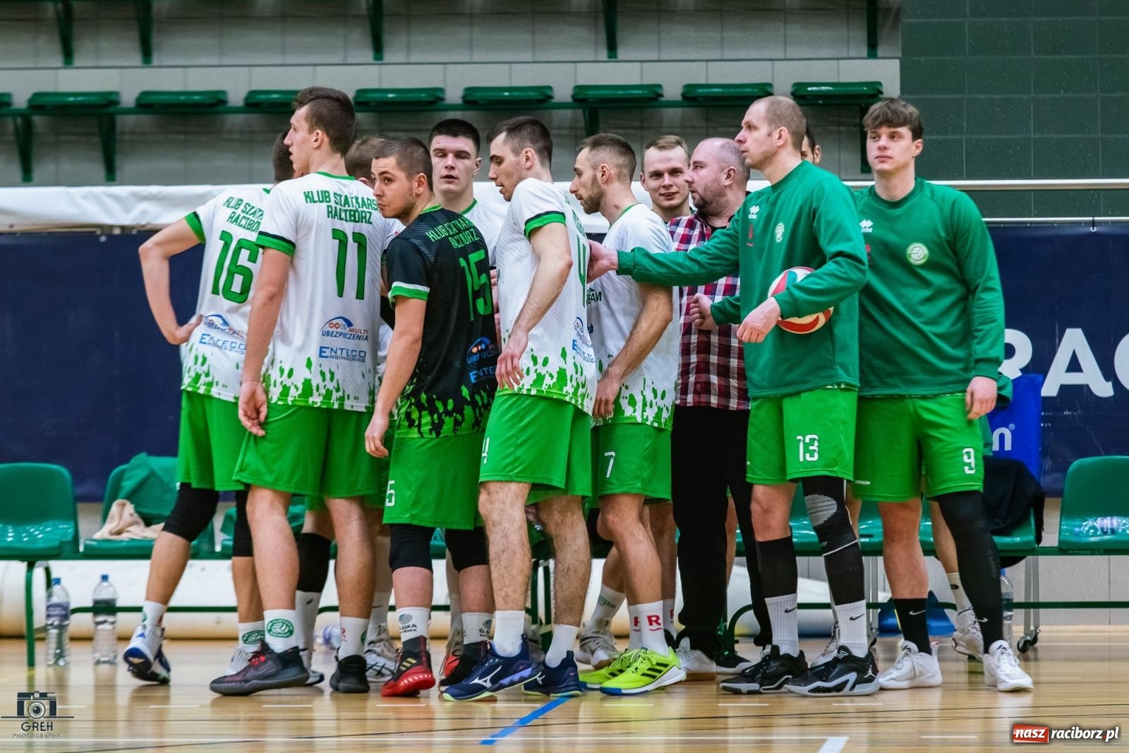 Zdjęcie w galerii na portalu naszraciborz.pl: Godzinka gry i do domu. Gładka wygrana siatkarzy z Raciborza [FOTO i WIDEO] wiadomości z regionu