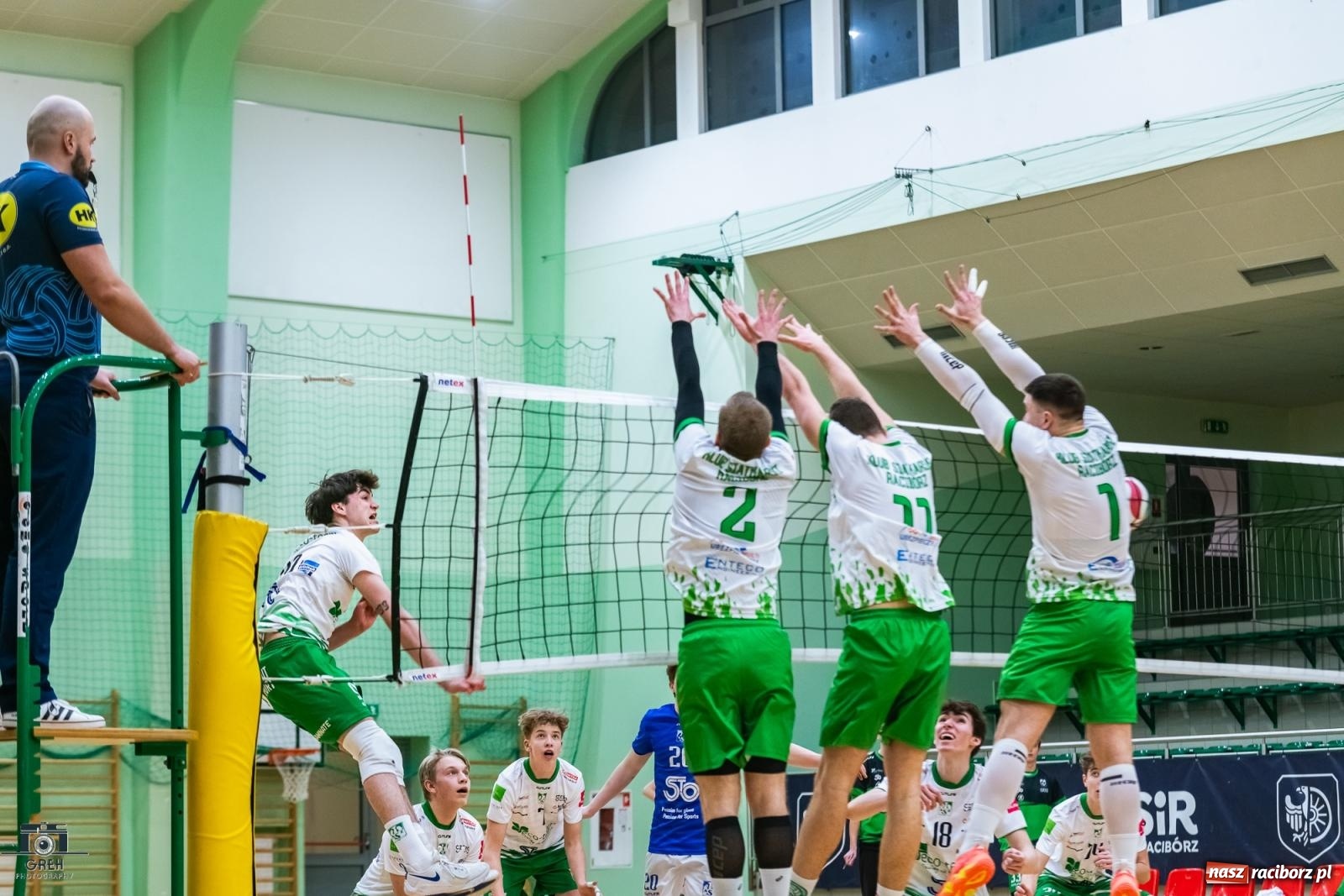 Zdjęcie w galerii na portalu naszraciborz.pl: Godzinka gry i do domu. Gładka wygrana siatkarzy z Raciborza [FOTO i WIDEO] wiadomości z regionu