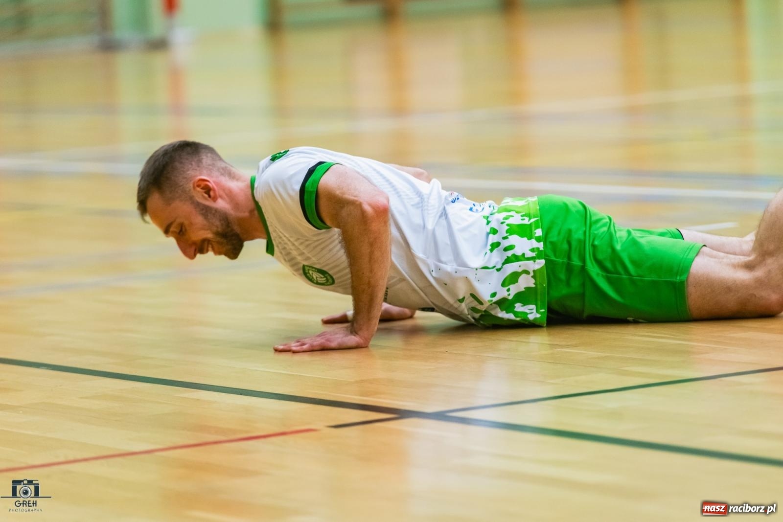 Zdjęcie w galerii na portalu naszraciborz.pl: Godzinka gry i do domu. Gładka wygrana siatkarzy z Raciborza [FOTO i WIDEO] wiadomości z regionu