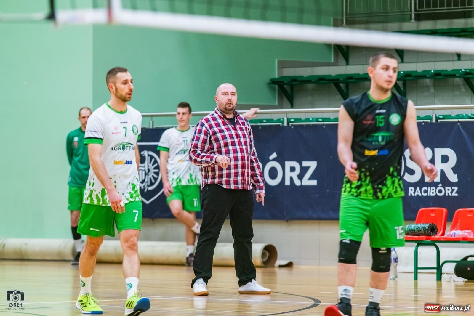 Zdjęcie w galerii na portalu naszraciborz.pl: Godzinka gry i do domu. Gładka wygrana siatkarzy z Raciborza [FOTO i WIDEO] wiadomości z regionu