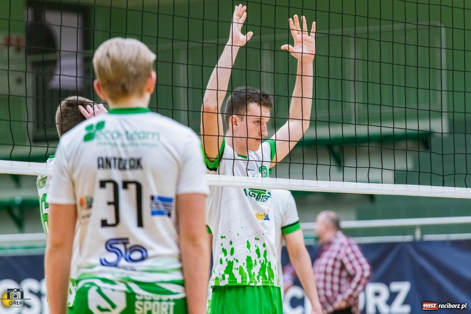 Zdjęcie w galerii na portalu naszraciborz.pl: Godzinka gry i do domu. Gładka wygrana siatkarzy z Raciborza [FOTO i WIDEO] wiadomości z regionu