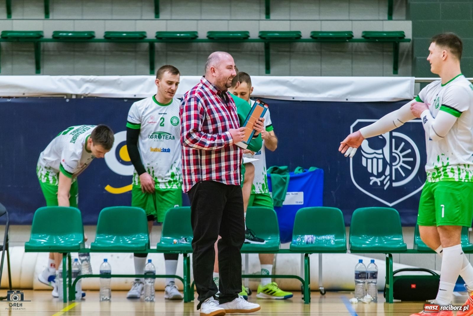 Zdjęcie w galerii na portalu naszraciborz.pl: Godzinka gry i do domu. Gładka wygrana siatkarzy z Raciborza [FOTO i WIDEO] wiadomości z regionu