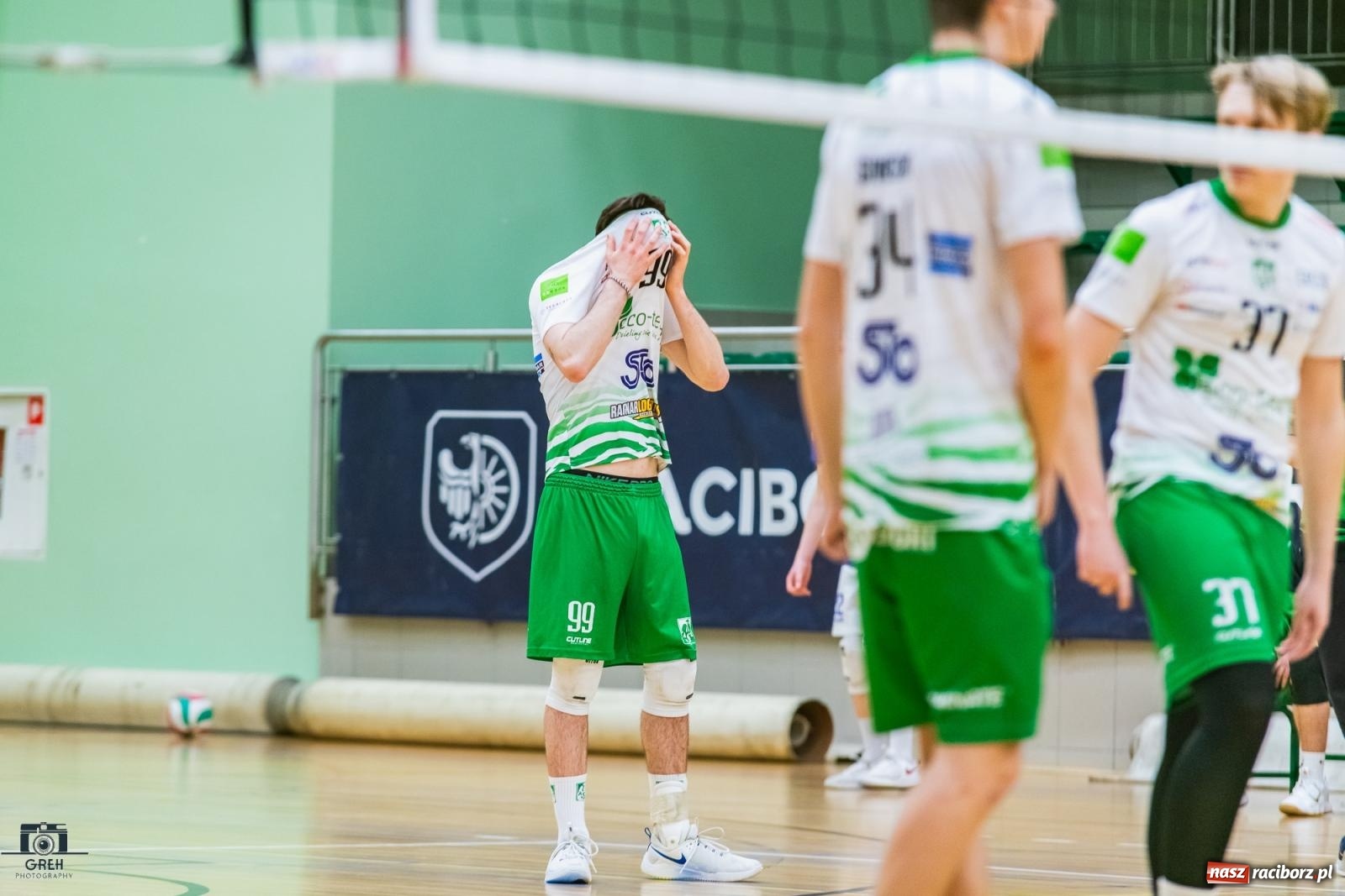 Zdjęcie w galerii na portalu naszraciborz.pl: Godzinka gry i do domu. Gładka wygrana siatkarzy z Raciborza [FOTO i WIDEO] wiadomości z regionu