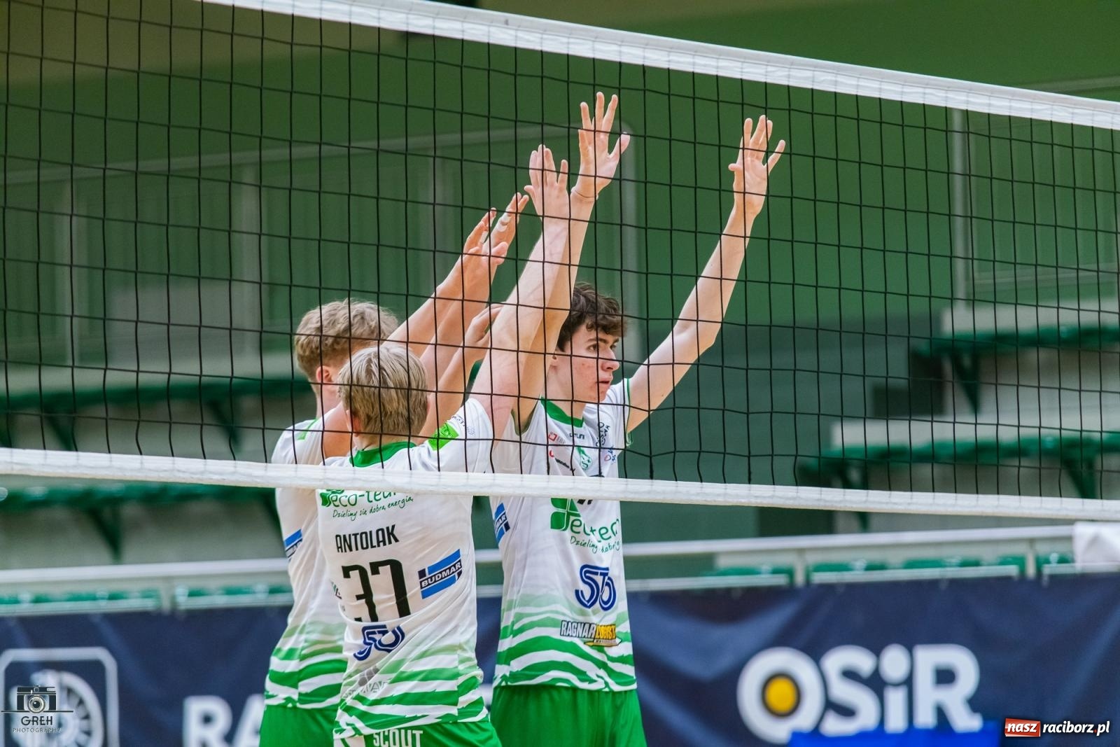 Zdjęcie w galerii na portalu naszraciborz.pl: Godzinka gry i do domu. Gładka wygrana siatkarzy z Raciborza [FOTO i WIDEO] wiadomości z regionu
