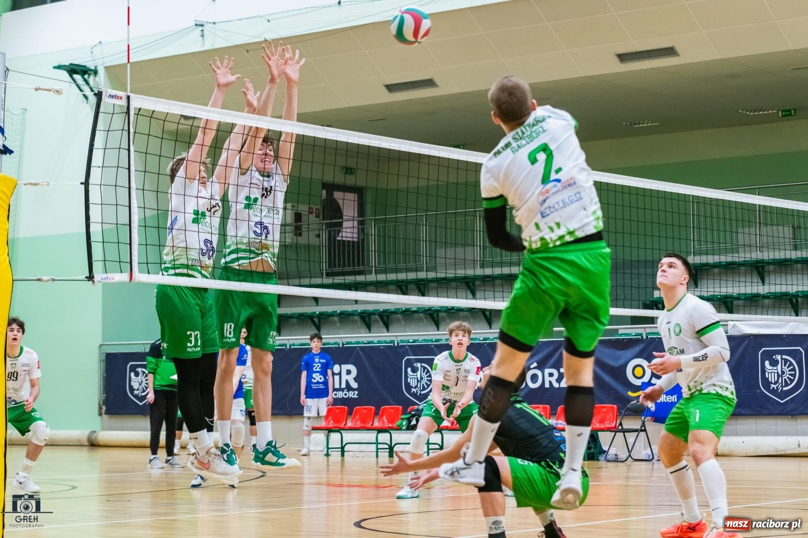 Zdjęcie w galerii na portalu naszraciborz.pl: Godzinka gry i do domu. Gładka wygrana siatkarzy z Raciborza [FOTO i WIDEO] wiadomości z regionu