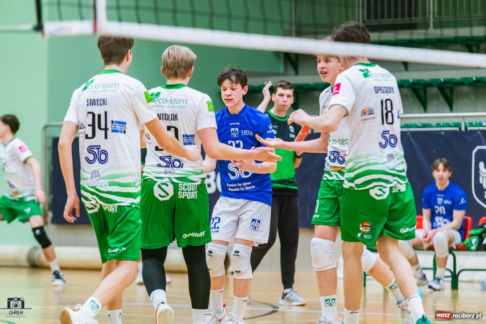 Zdjęcie w galerii na portalu naszraciborz.pl: Godzinka gry i do domu. Gładka wygrana siatkarzy z Raciborza [FOTO i WIDEO] wiadomości z regionu