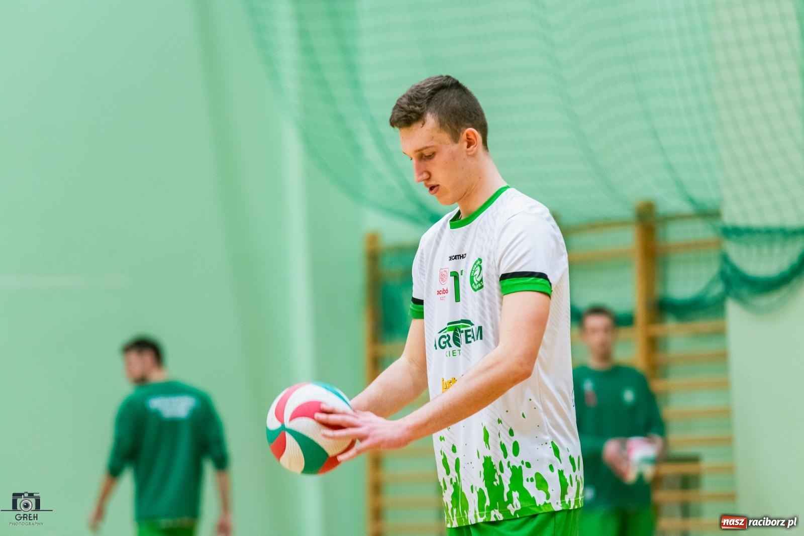 Zdjęcie w galerii na portalu naszraciborz.pl: Godzinka gry i do domu. Gładka wygrana siatkarzy z Raciborza [FOTO i WIDEO] wiadomości z regionu
