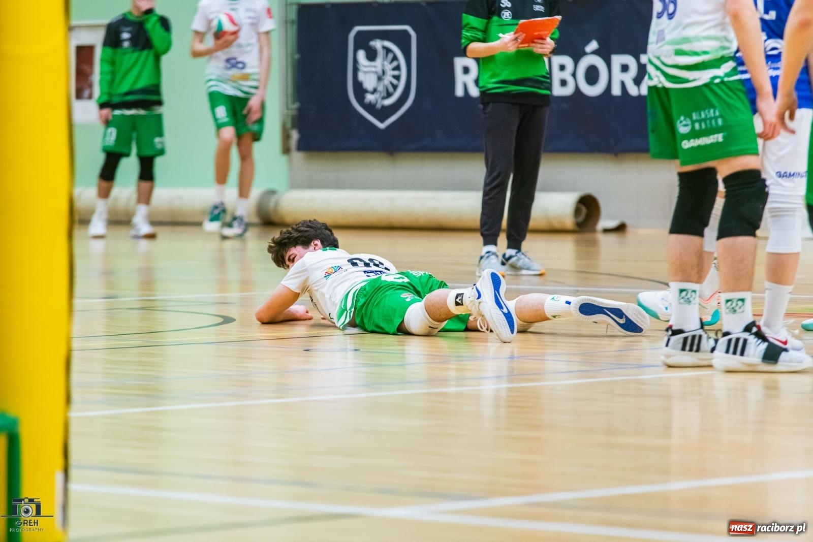 Zdjęcie w galerii na portalu naszraciborz.pl: Godzinka gry i do domu. Gładka wygrana siatkarzy z Raciborza [FOTO i WIDEO] wiadomości z regionu
