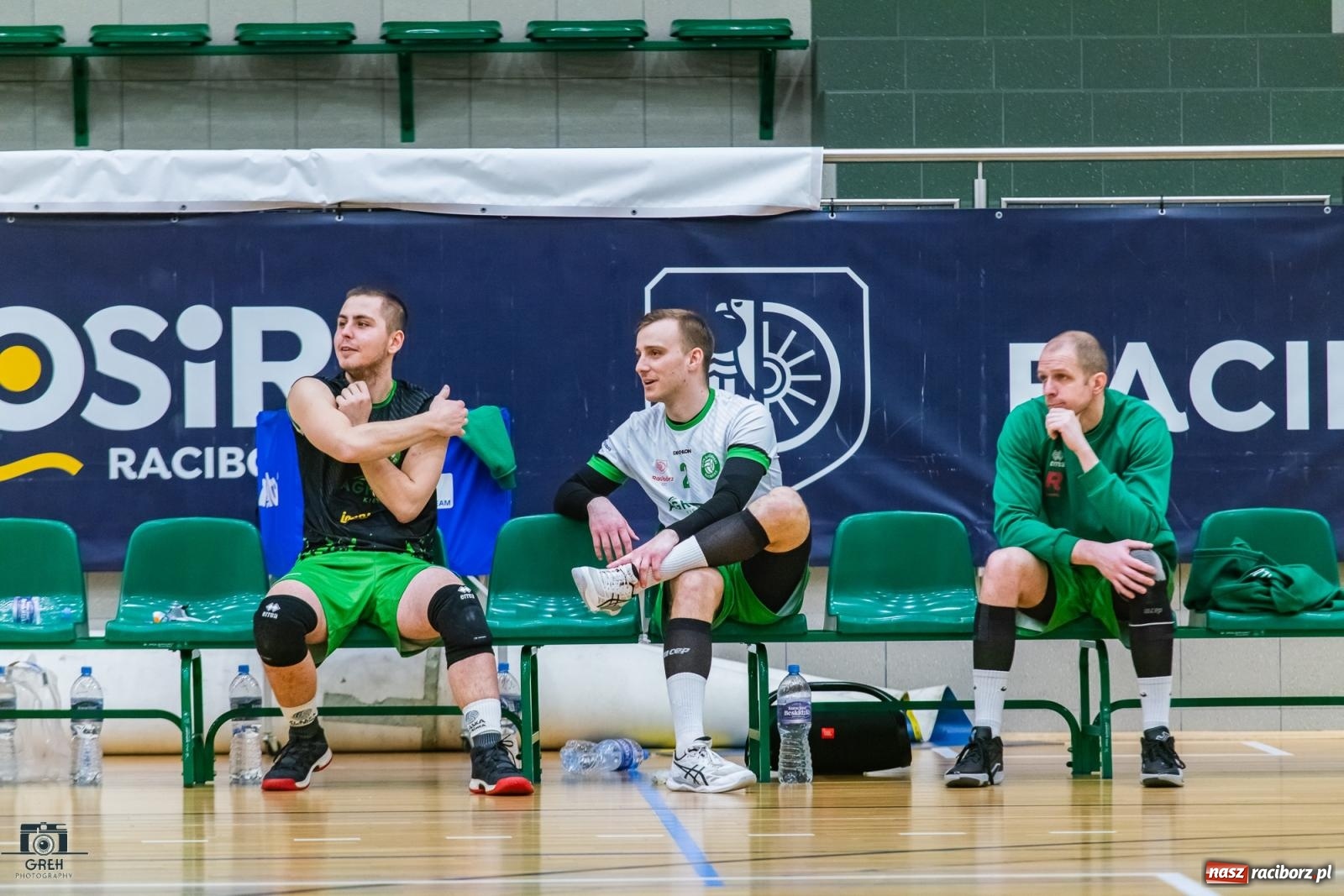 Zdjęcie w galerii na portalu naszraciborz.pl: Godzinka gry i do domu. Gładka wygrana siatkarzy z Raciborza [FOTO i WIDEO] wiadomości z regionu