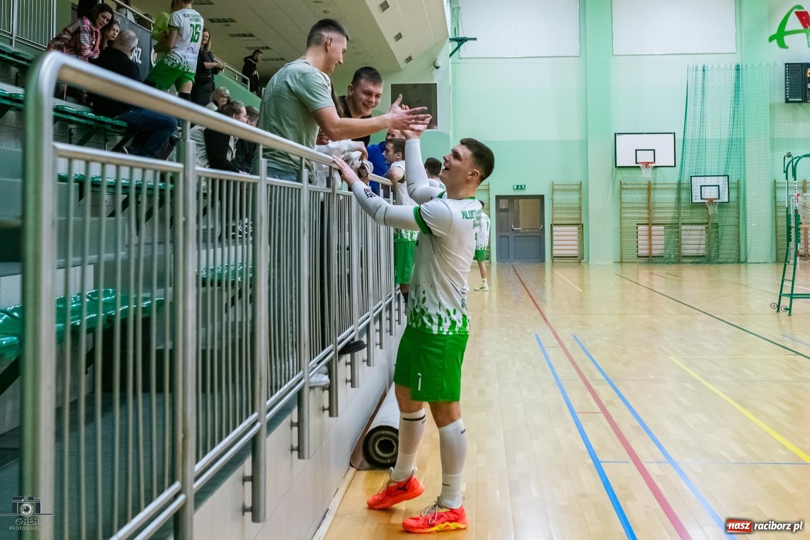 Zdjęcie w galerii na portalu naszraciborz.pl: Godzinka gry i do domu. Gładka wygrana siatkarzy z Raciborza [FOTO i WIDEO] wiadomości z regionu