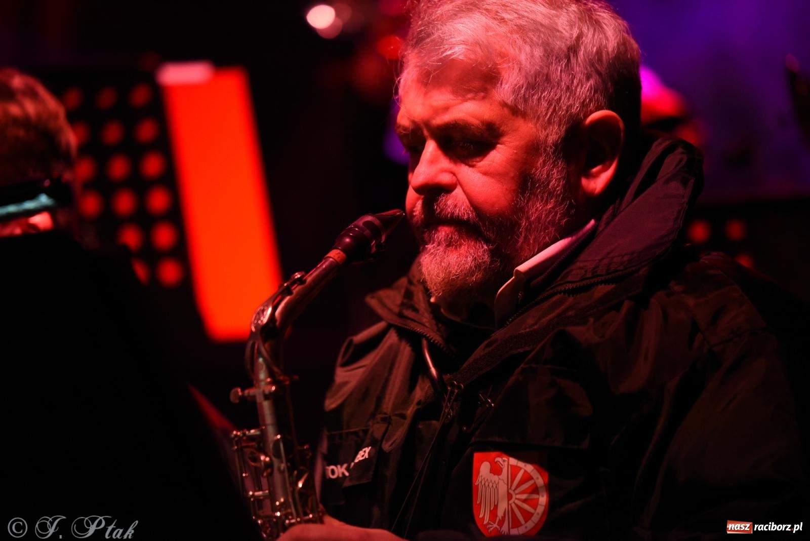 Zdjęcie w galerii na portalu naszraciborz.pl: Rafał Brzozowski w Raciborzu. Patriotycznie i przebojowo wiadomości z regionu