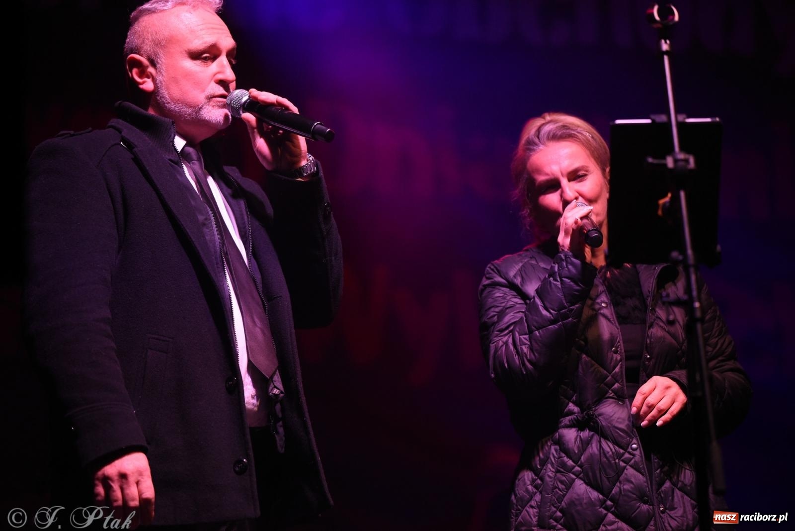 Zdjęcie w galerii na portalu naszraciborz.pl: Rafał Brzozowski w Raciborzu. Patriotycznie i przebojowo wiadomości z regionu