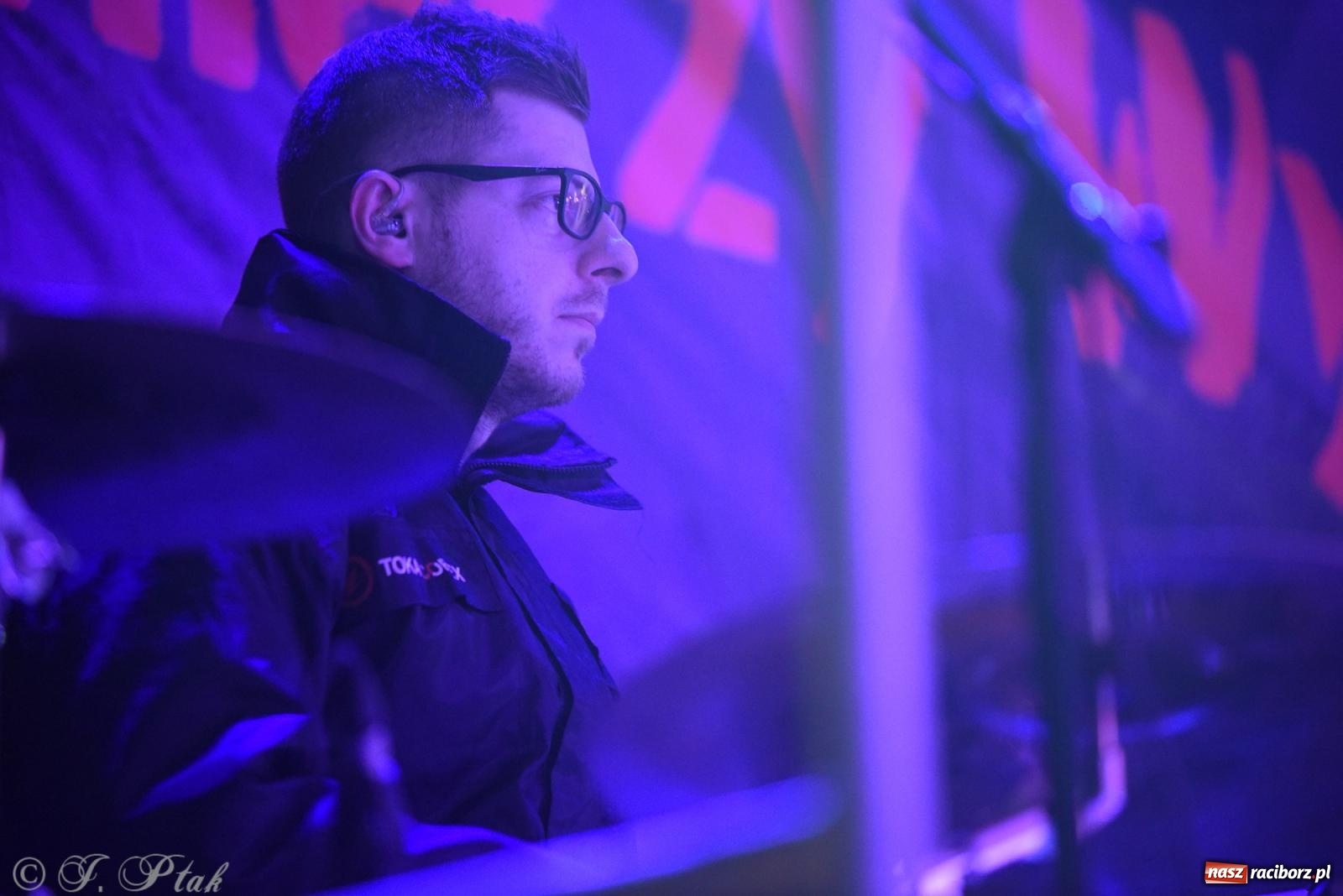 Zdjęcie w galerii na portalu naszraciborz.pl: Rafał Brzozowski w Raciborzu. Patriotycznie i przebojowo wiadomości z regionu