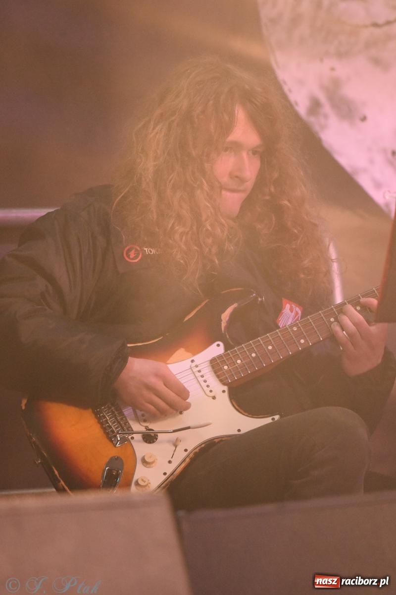 Zdjęcie w galerii na portalu naszraciborz.pl: Rafał Brzozowski w Raciborzu. Patriotycznie i przebojowo wiadomości z regionu