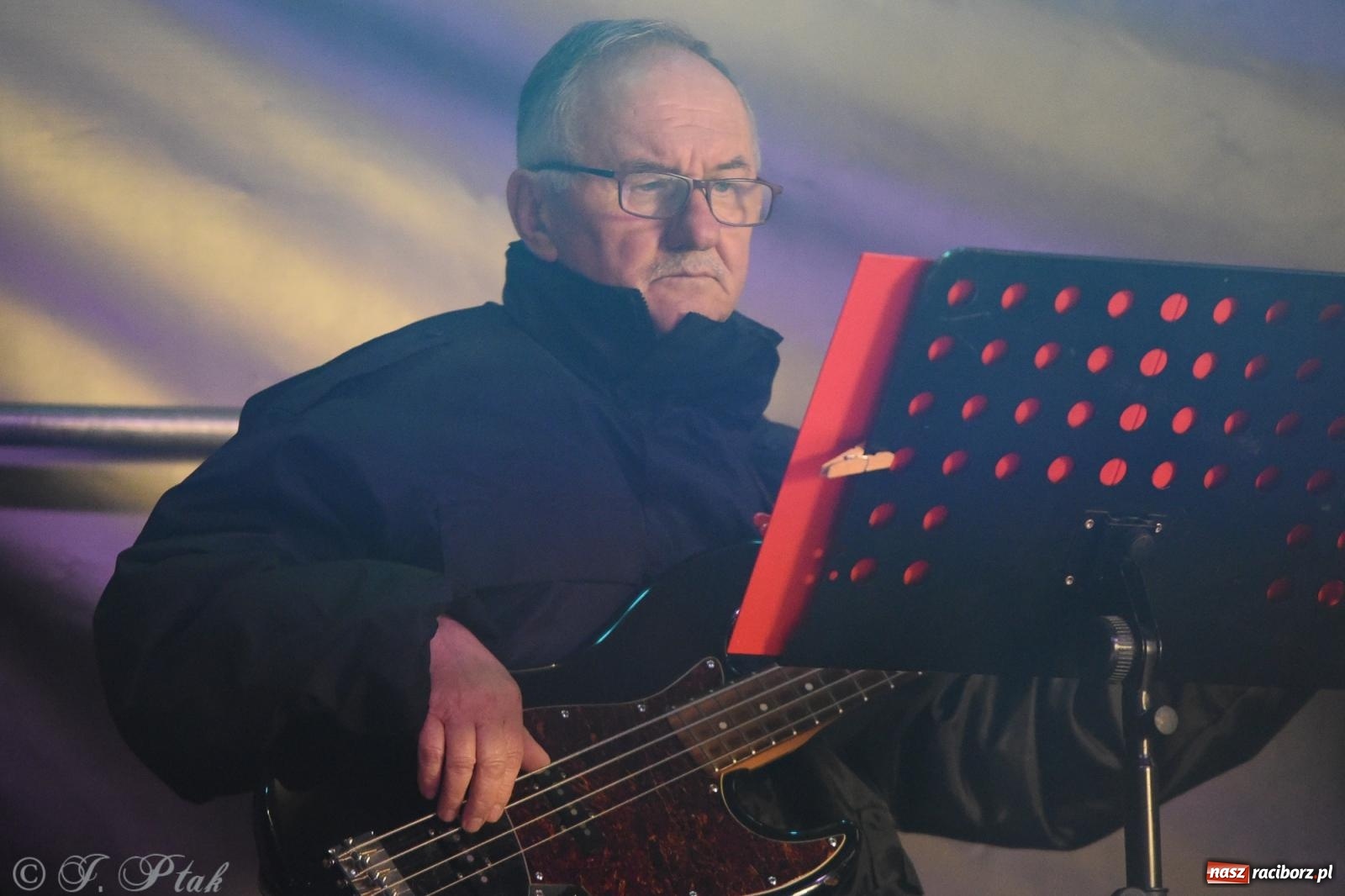 Zdjęcie w galerii na portalu naszraciborz.pl: Rafał Brzozowski w Raciborzu. Patriotycznie i przebojowo wiadomości z regionu