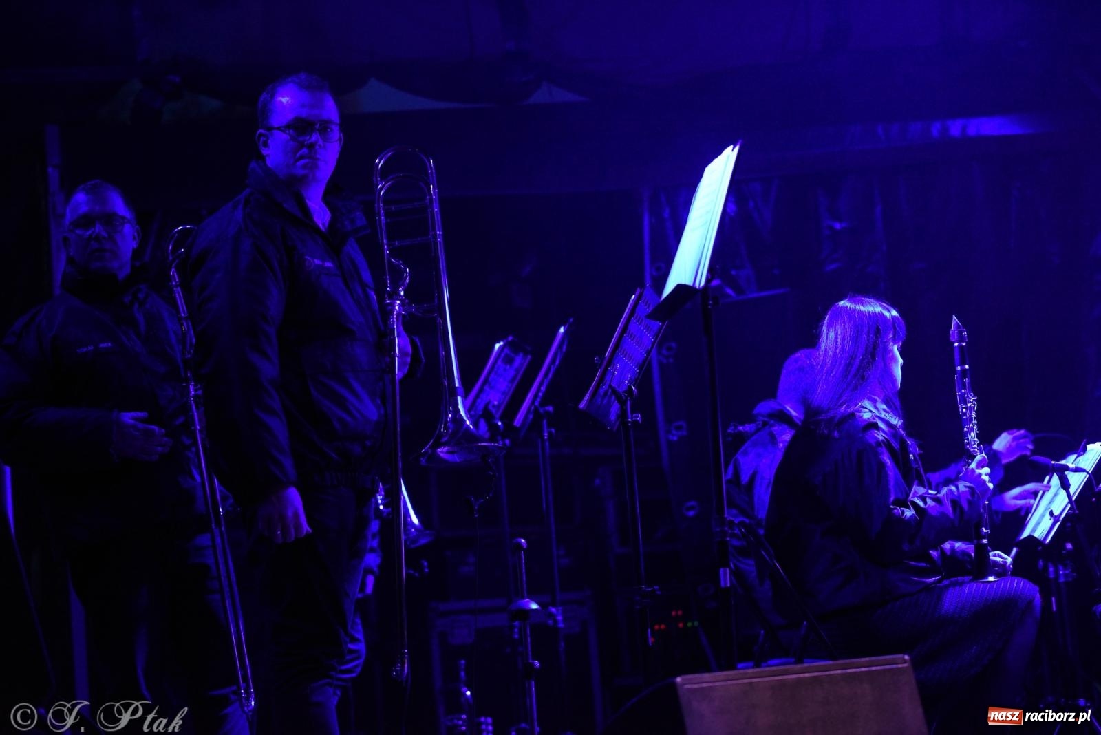 Zdjęcie w galerii na portalu naszraciborz.pl: Rafał Brzozowski w Raciborzu. Patriotycznie i przebojowo wiadomości z regionu