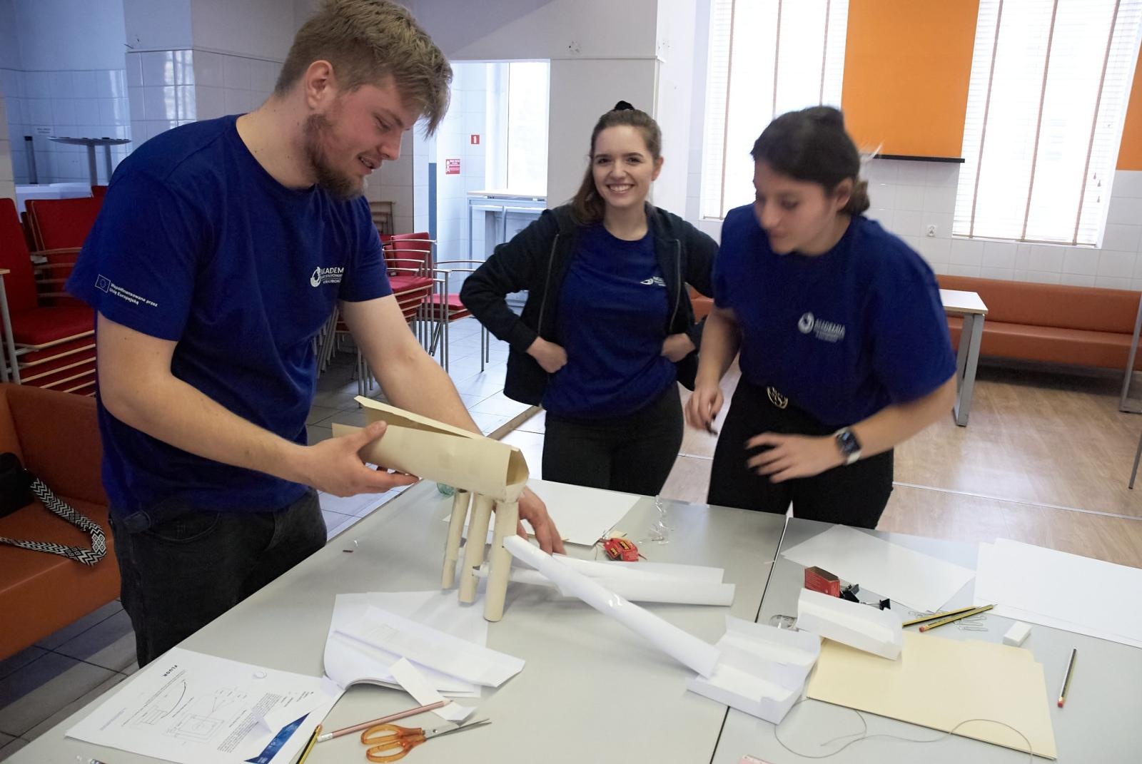 Zdjęcie w galerii na portalu naszraciborz.pl: Engineering Week z udziałem raciborskich studentów wiadomości z regionu