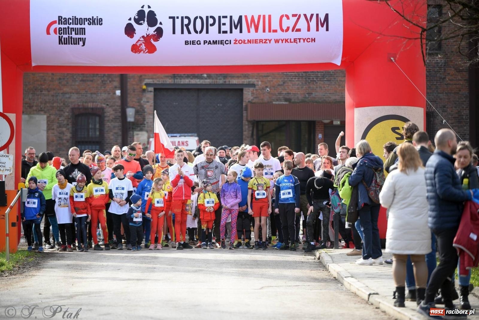 Zdjęcie w galerii na portalu naszraciborz.pl: Tropem Wilczym - Bieg Pamięci Żołnierzy Wyklętych wiadomości z regionu