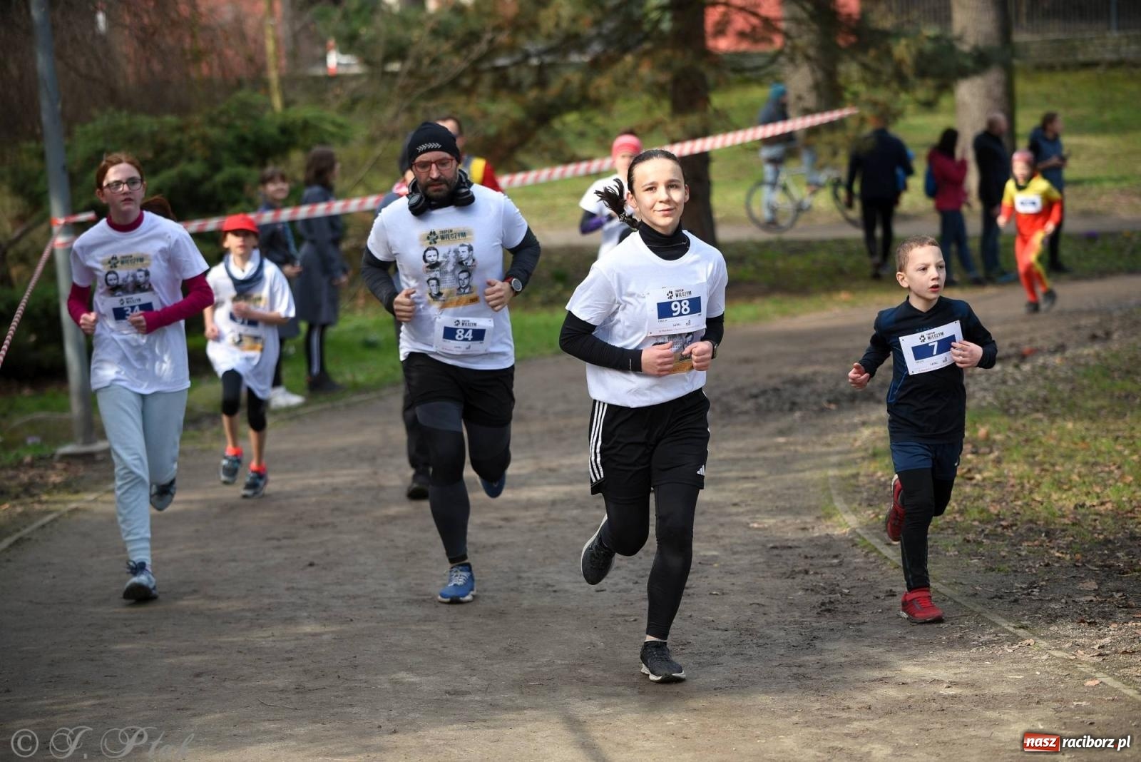 Zdjęcie w galerii na portalu naszraciborz.pl: Tropem Wilczym - Bieg Pamięci Żołnierzy Wyklętych wiadomości z regionu