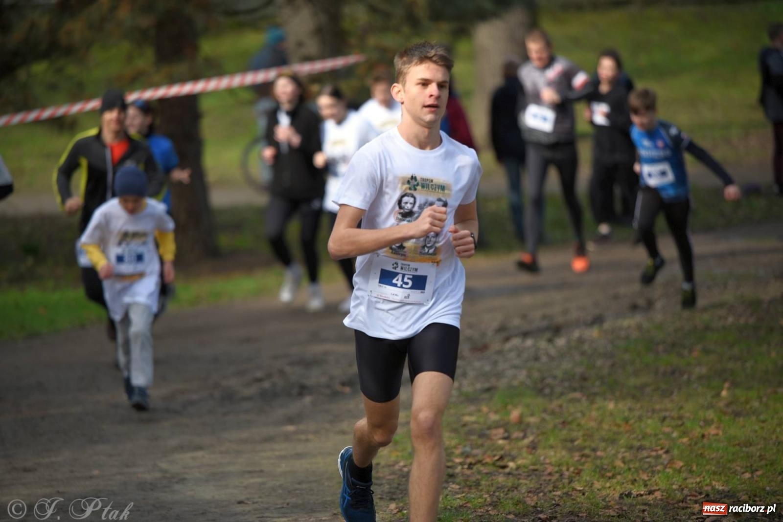 Zdjęcie w galerii na portalu naszraciborz.pl: Tropem Wilczym - Bieg Pamięci Żołnierzy Wyklętych wiadomości z regionu