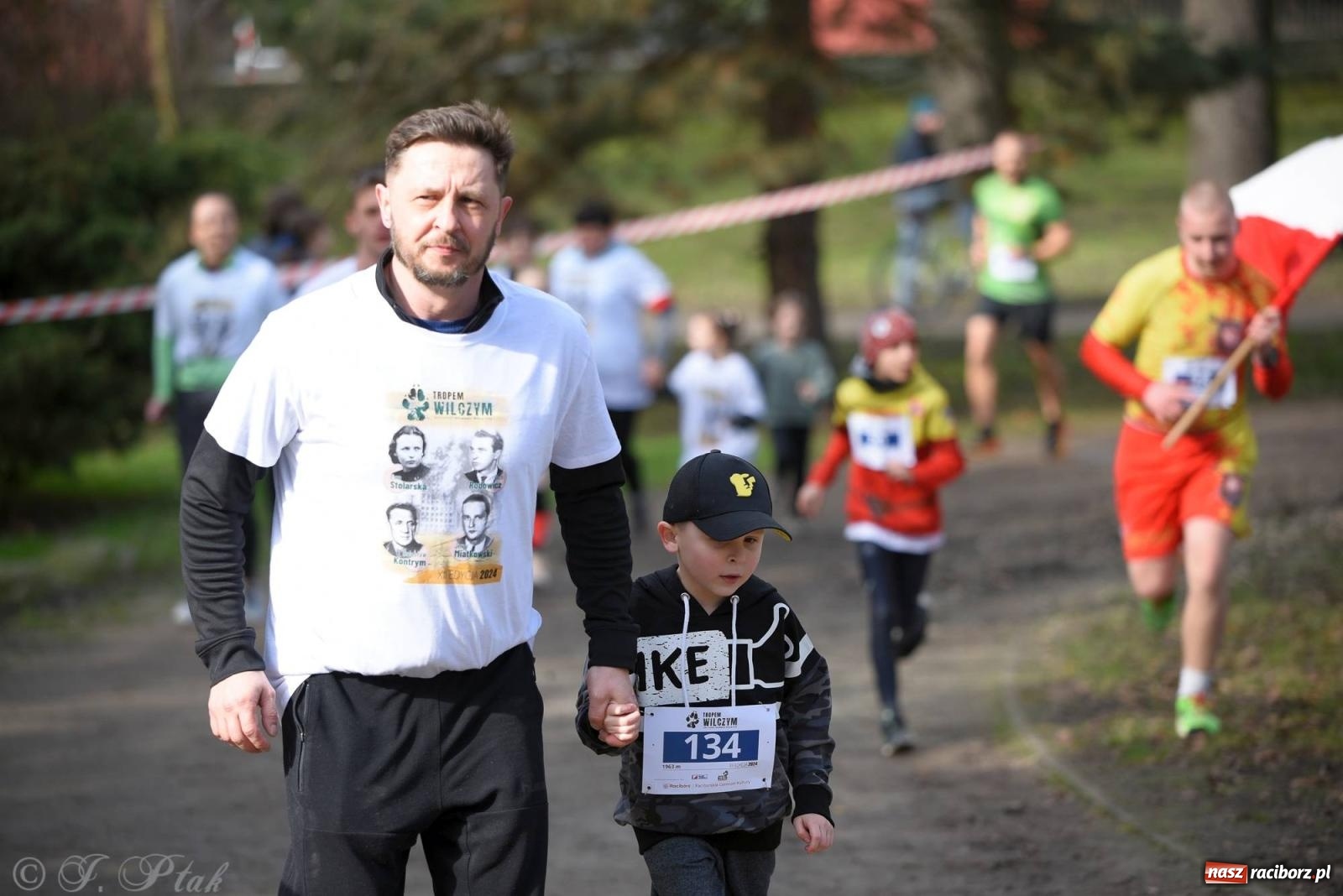 Zdjęcie w galerii na portalu naszraciborz.pl: Tropem Wilczym - Bieg Pamięci Żołnierzy Wyklętych wiadomości z regionu
