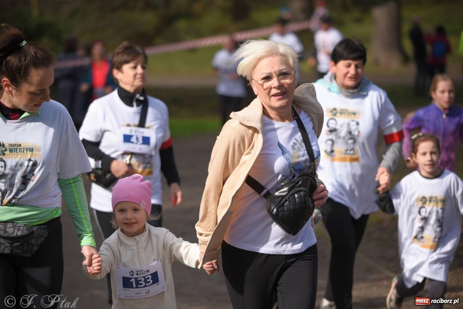 Zdjęcie w galerii na portalu naszraciborz.pl: Tropem Wilczym - Bieg Pamięci Żołnierzy Wyklętych wiadomości z regionu