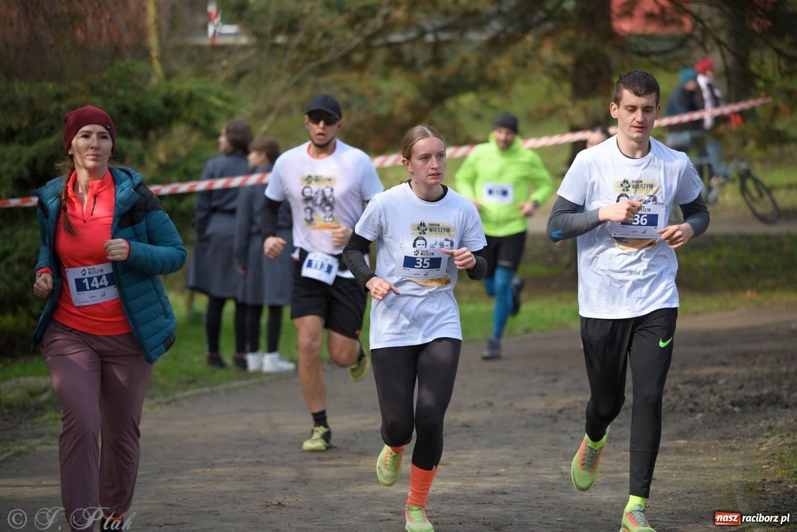 Zdjęcie w galerii na portalu naszraciborz.pl: Tropem Wilczym - Bieg Pamięci Żołnierzy Wyklętych wiadomości z regionu