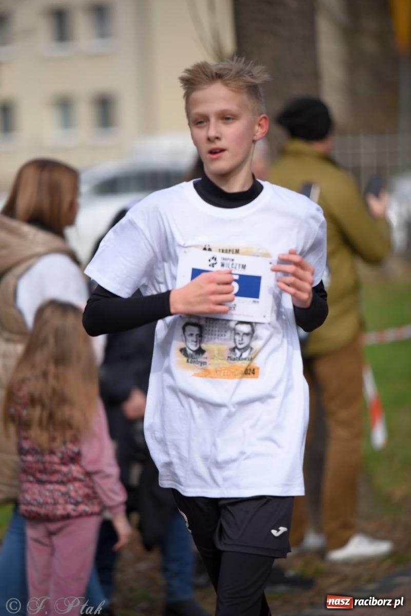 Zdjęcie w galerii na portalu naszraciborz.pl: Tropem Wilczym - Bieg Pamięci Żołnierzy Wyklętych wiadomości z regionu