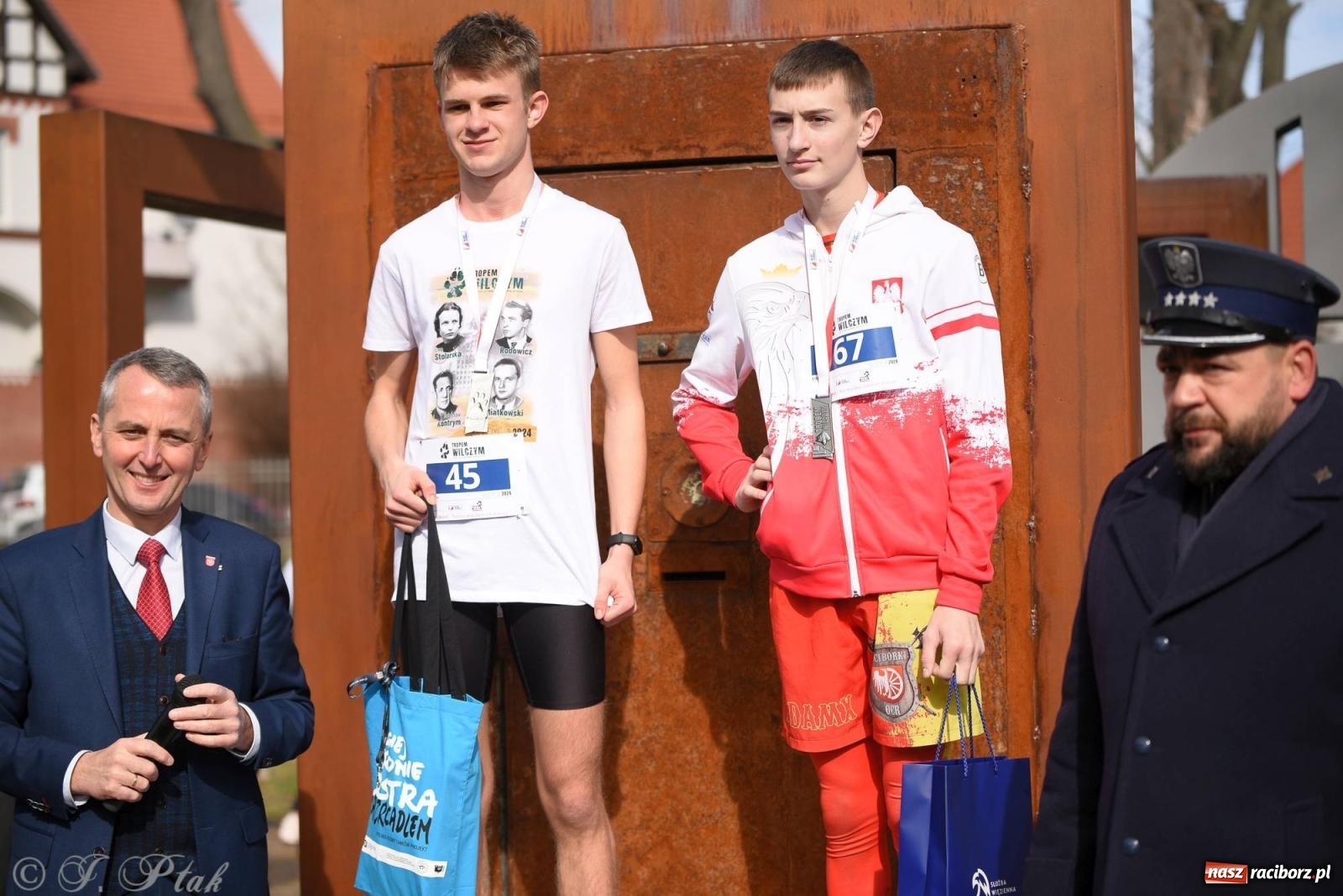 Zdjęcie w galerii na portalu naszraciborz.pl: Tropem Wilczym - Bieg Pamięci Żołnierzy Wyklętych wiadomości z regionu