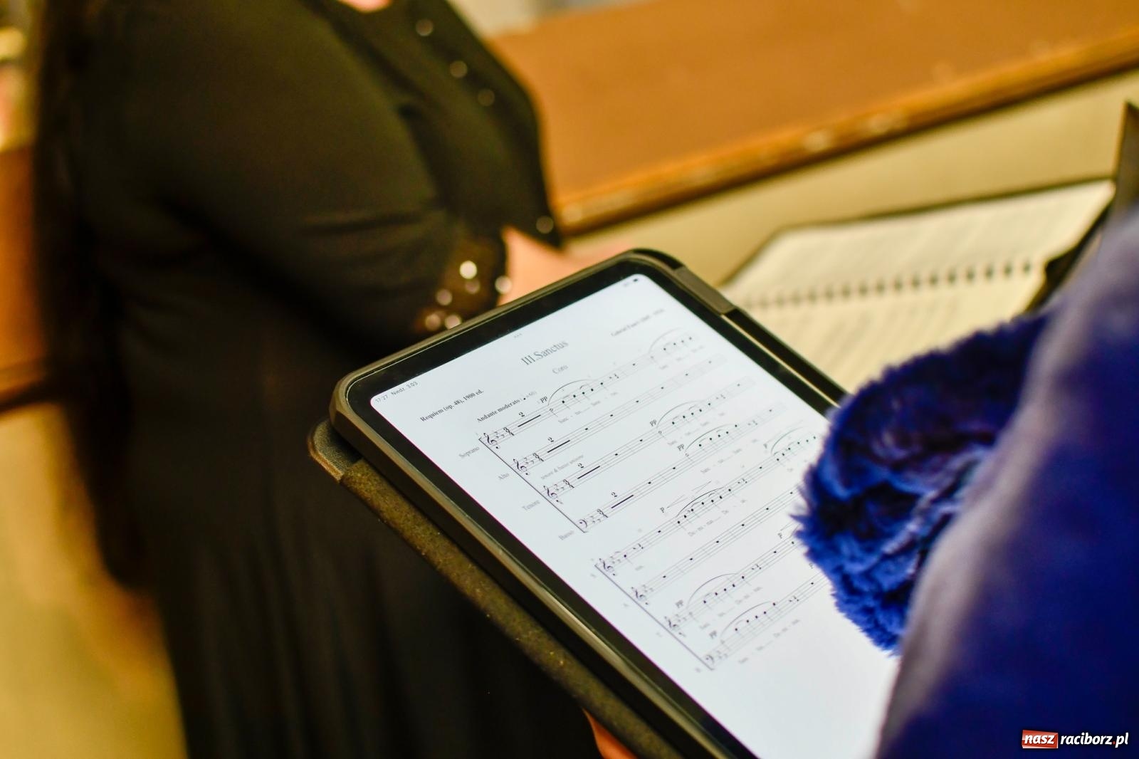 Zdjęcie w galerii na portalu naszraciborz.pl: Wołanie do Człowieka. Koncert poetycko-muzyczny w kościele farnym [FOTO i WIDEO] wiadomości z regionu