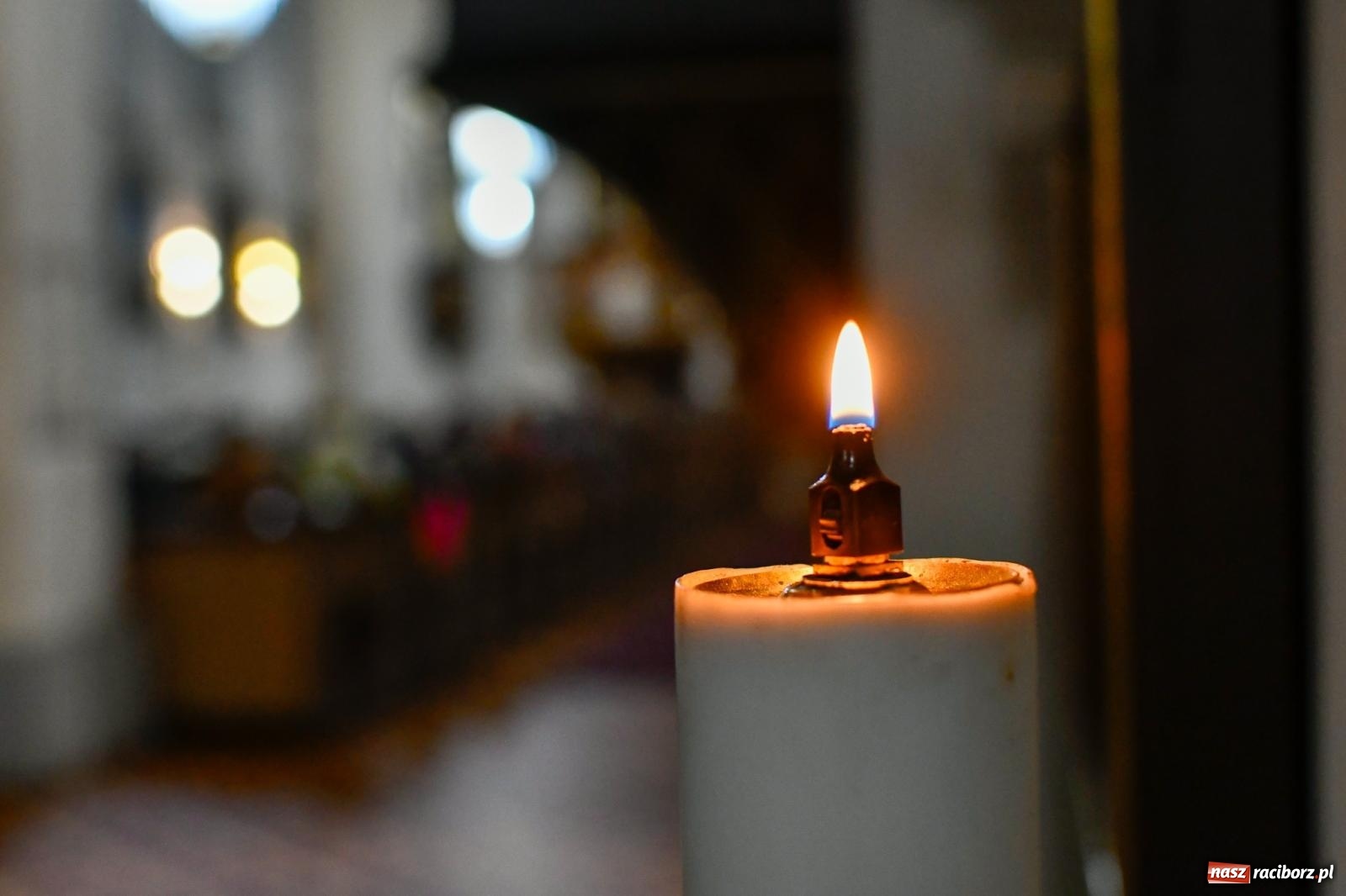 Zdjęcie w galerii na portalu naszraciborz.pl: Wołanie do Człowieka. Koncert poetycko-muzyczny w kościele farnym [FOTO i WIDEO] wiadomości z regionu