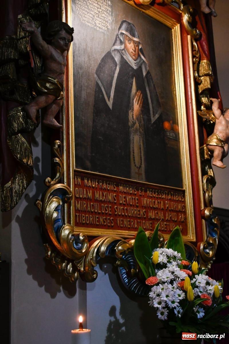 Zdjęcie w galerii na portalu naszraciborz.pl: Wołanie do Człowieka. Koncert poetycko-muzyczny w kościele farnym [FOTO i WIDEO] wiadomości z regionu