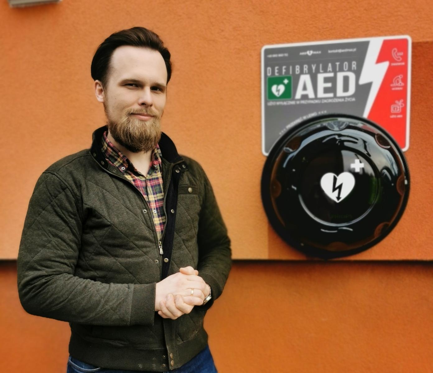 Zdjęcie w galerii na portalu naszraciborz.pl: Defibrylator AED już dostępny w Brzeźnicy! wiadomości z regionu